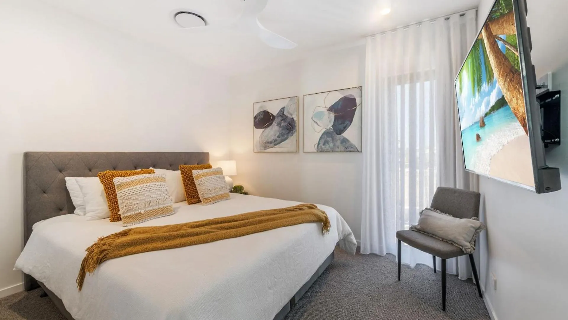 Holiday home Luxurious Brand New 3 Bedroom House Near The Ocean Mooloolaba