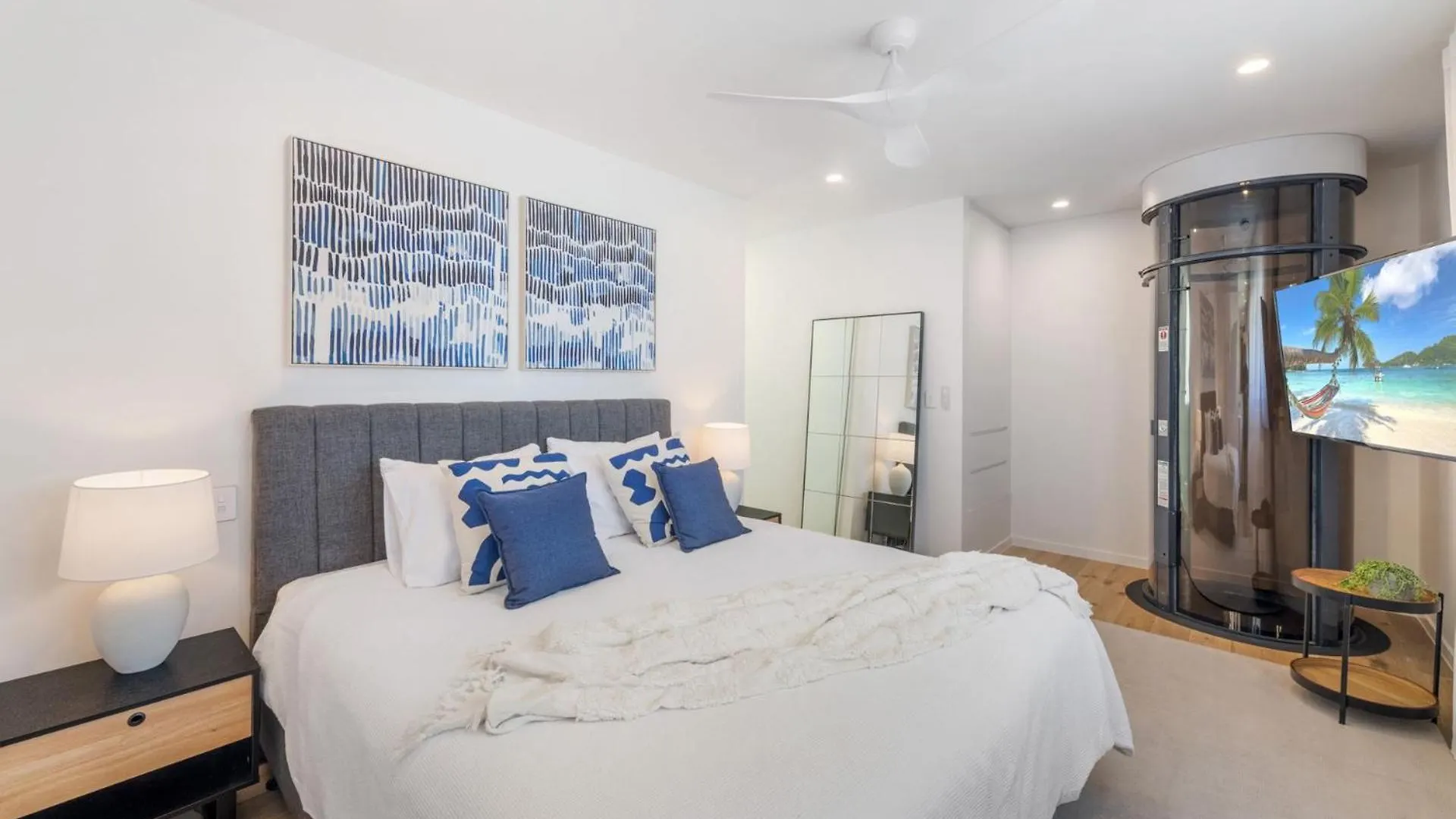 Luxurious Brand New 3 Bedroom House Near The Ocean Mooloolaba 0*,